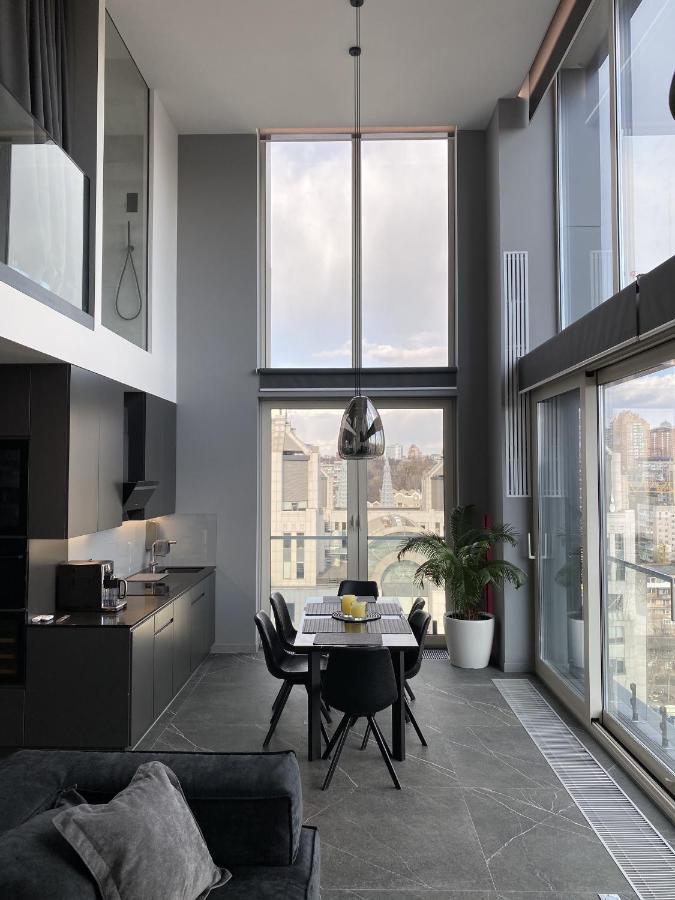 Ferienwohnung The Penthouse Kiew Exterior foto