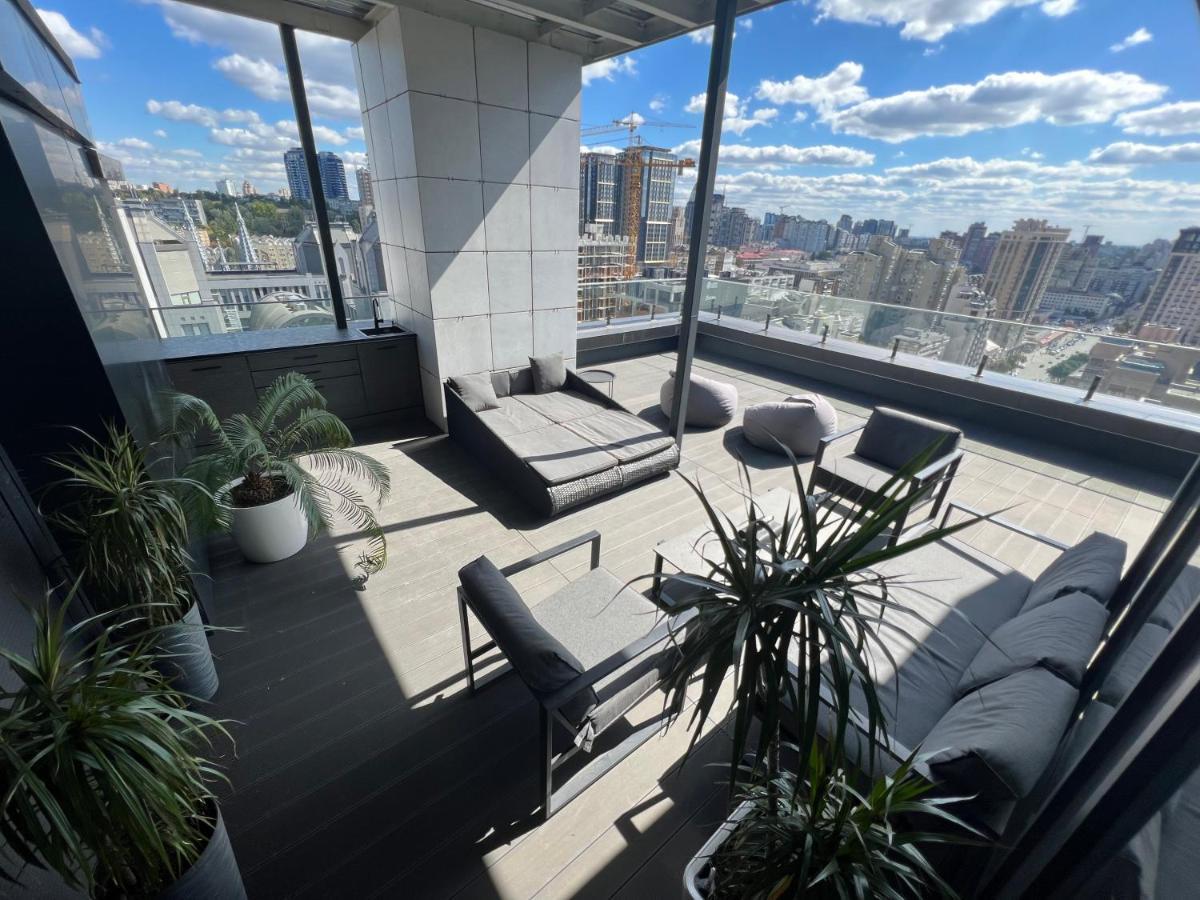 Ferienwohnung The Penthouse Kiew Exterior foto