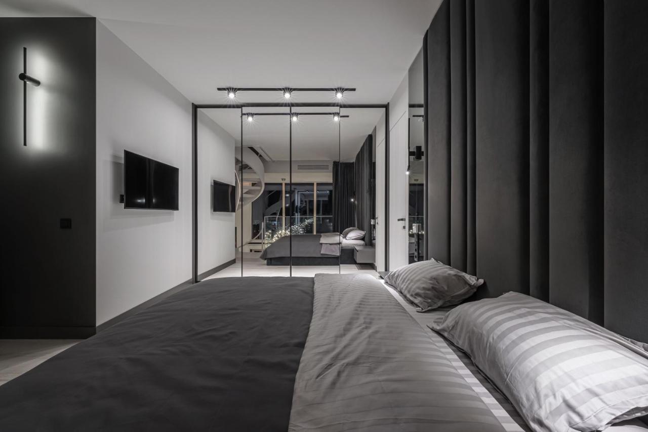 Ferienwohnung The Penthouse Kiew Exterior foto