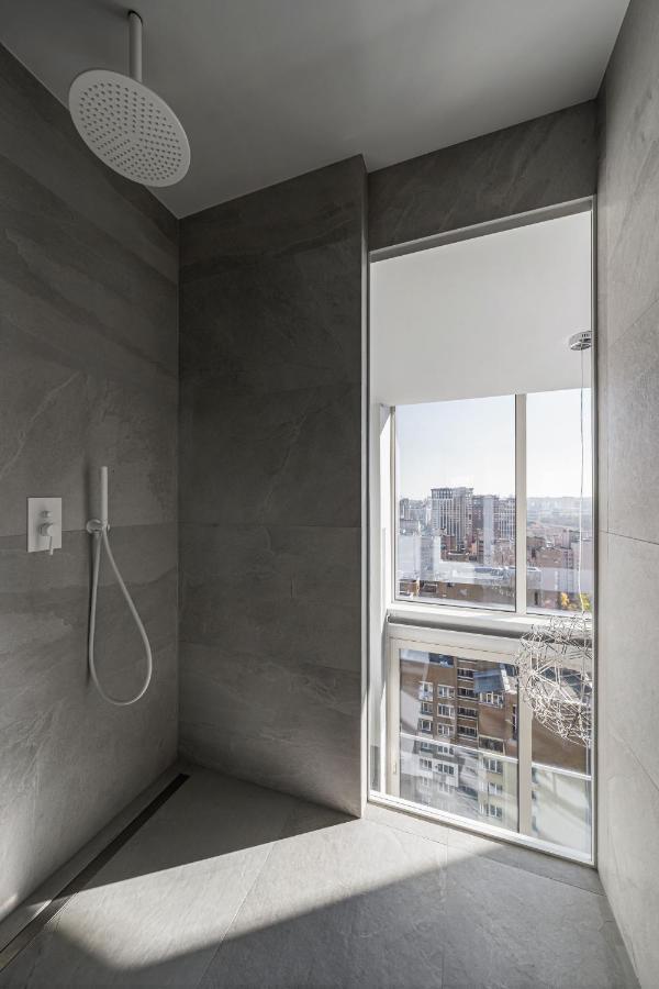 Ferienwohnung The Penthouse Kiew Exterior foto